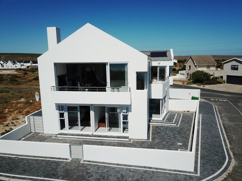 To Let 4 Bedroom Property for Rent in Flagship Western Cape